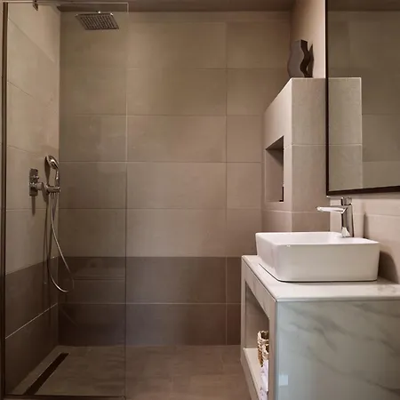 别墅 Solis Ortus Villa, A Sublime Sanctuary With Pool, By Thinkvilla *