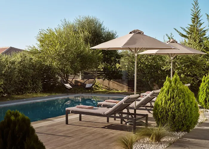 Solis Ortus Villa, A Sublime Sanctuary With Pool, By Thinkvilla * Kalamákion