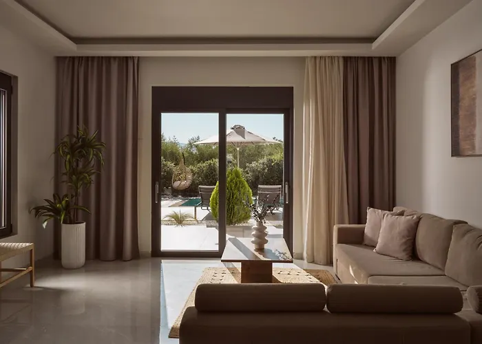 Solis Ortus Villa, A Sublime Sanctuary With Pool, By Thinkvilla Kalamákion