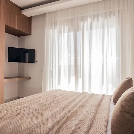 ヴィラ Solis Ortus Villa, A Sublime Sanctuary With Pool, By Thinkvilla Kalamákion