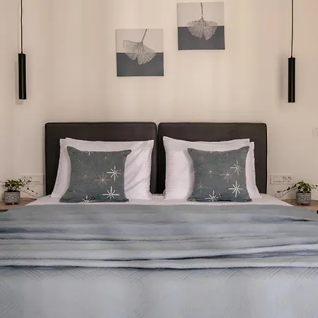 Solis Ortus Villa, A Sublime Sanctuary With Pool, By Thinkvilla Willa