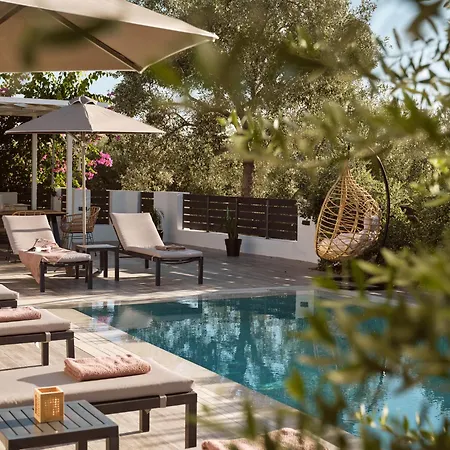 Solis Ortus Villa, A Sublime Sanctuary With Pool, By Thinkvilla 别墅 *