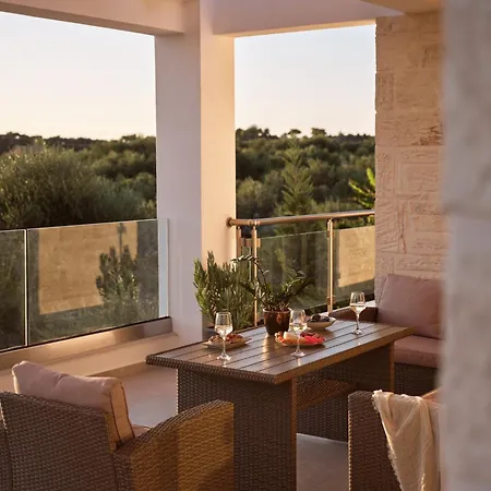 Solis Ortus Villa, A Sublime Sanctuary With Pool, By Thinkvilla Kalamáki